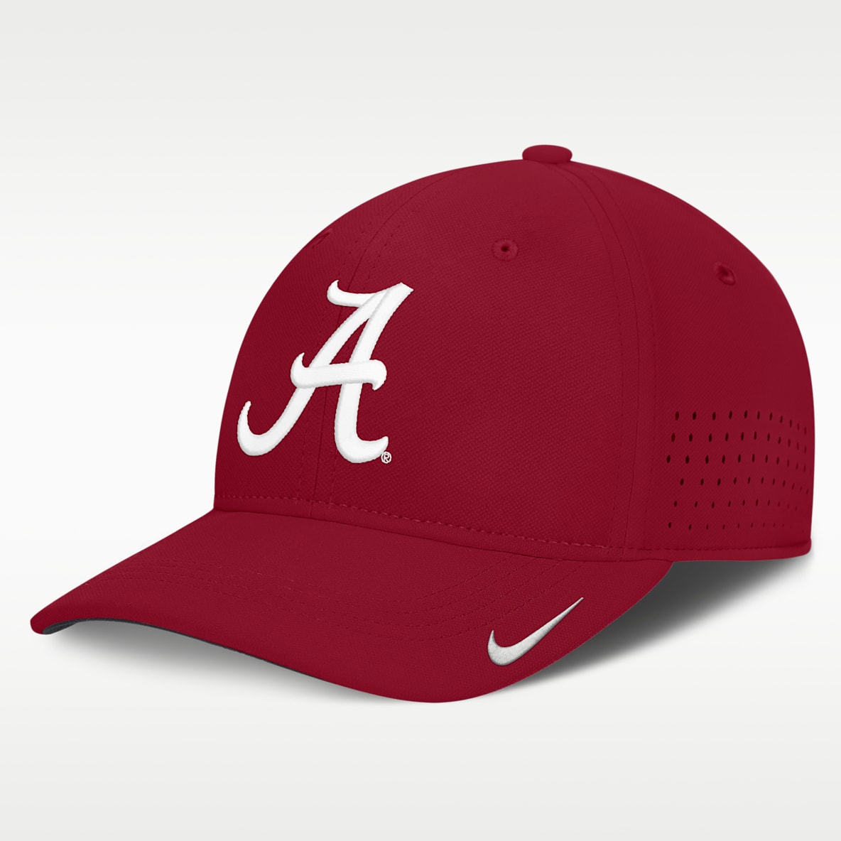 Alabama Sideline Practice Gorro universitario Nike Dri-FIT para hombre