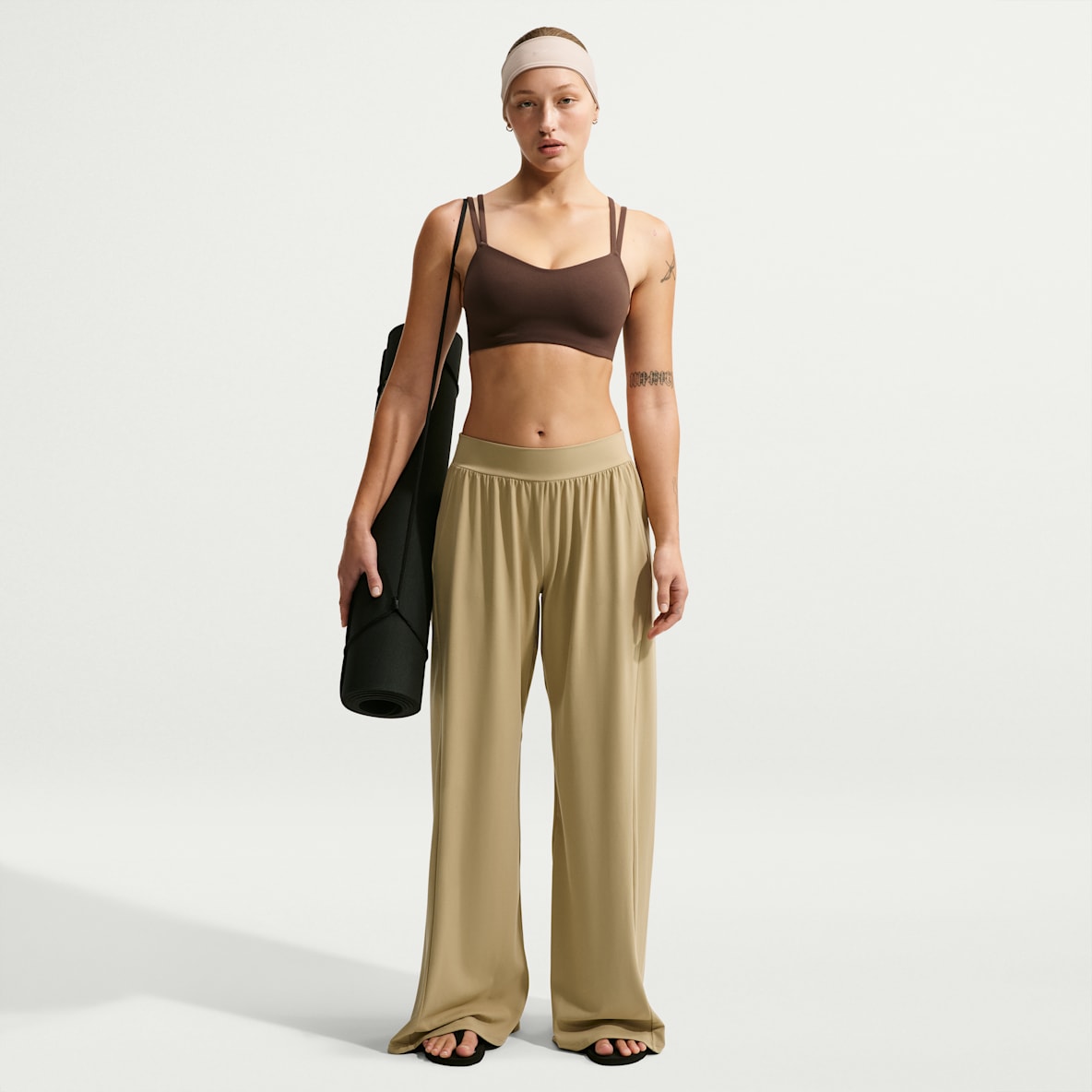 Nike Zenvy Women's Mid-Rise Wide-Leg Trousers