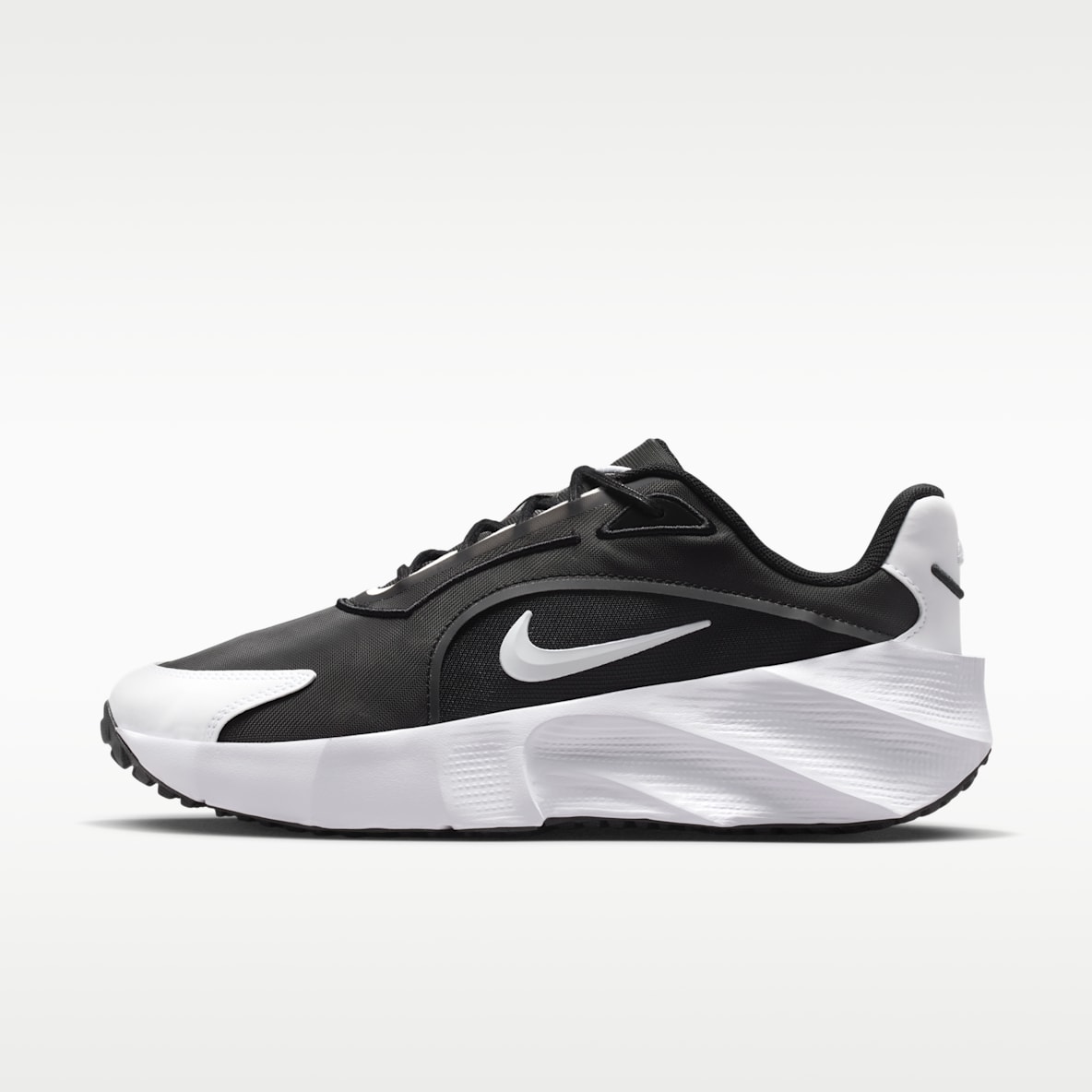 Nike Aura Edge Women's Shoes