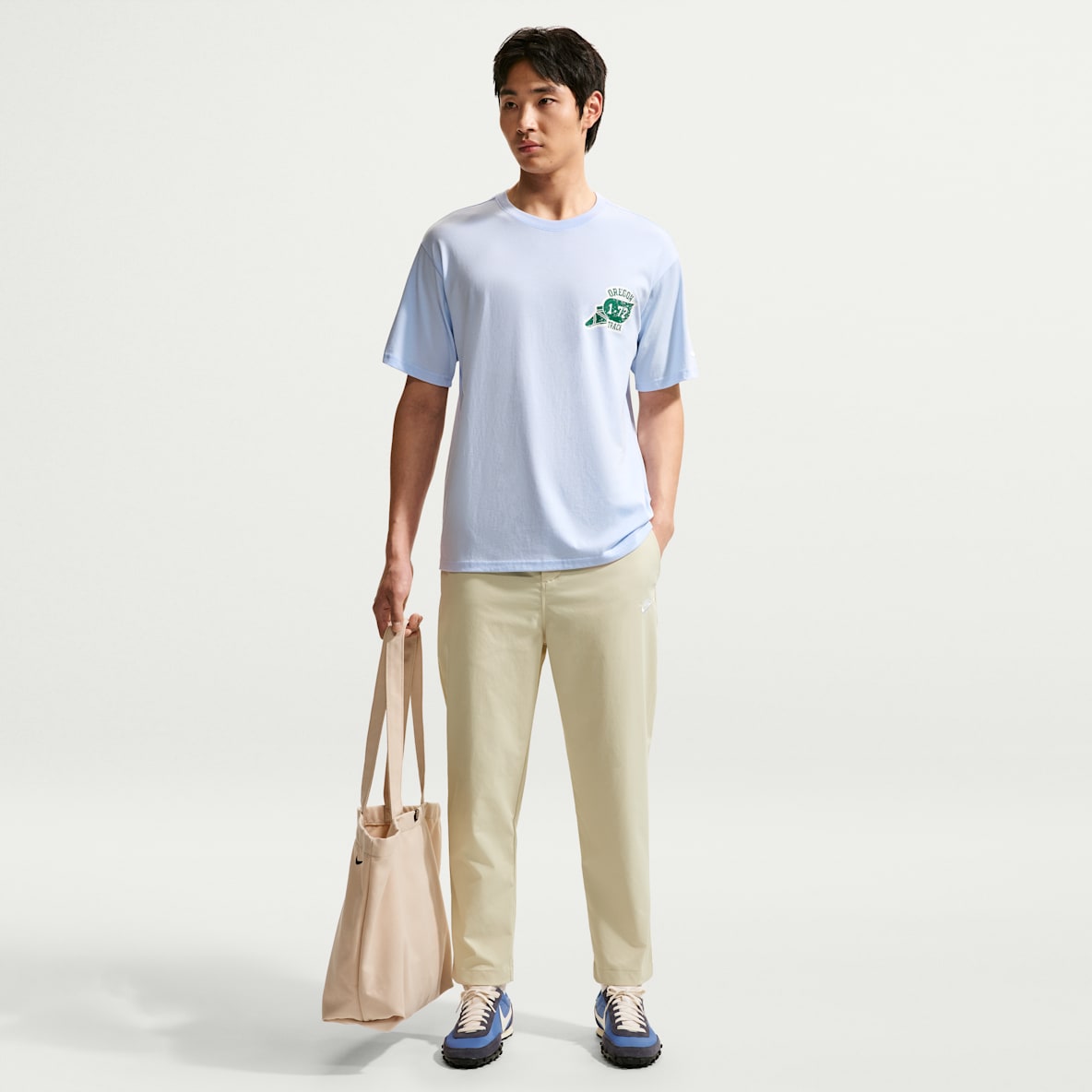 Nike Club Men's Woven Tapered Trousers