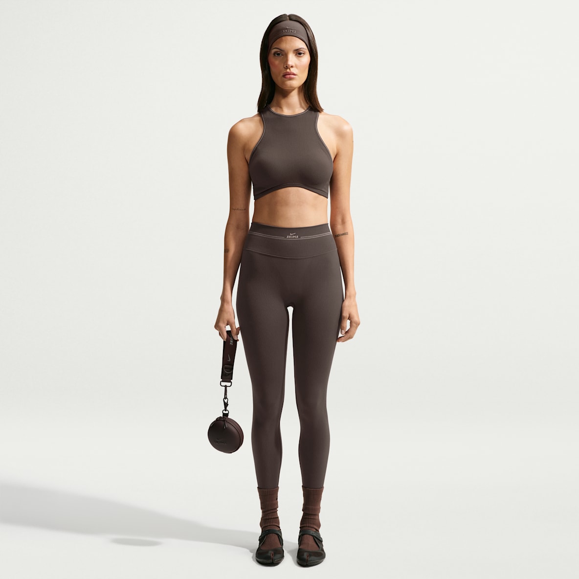 NikeSKIMS Ribbed Seamless Leggings de tiro alto de 66 cm para mujer