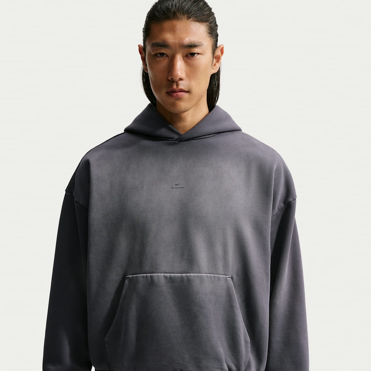 Nike Standard Issue Sudadera con gorro de básquetbol sin cierre cepillada y gruesa para hombre