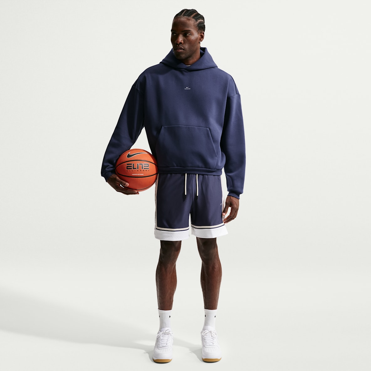 Nike Standard Issue Men's Dri-FIT 6" Basketball Shorts