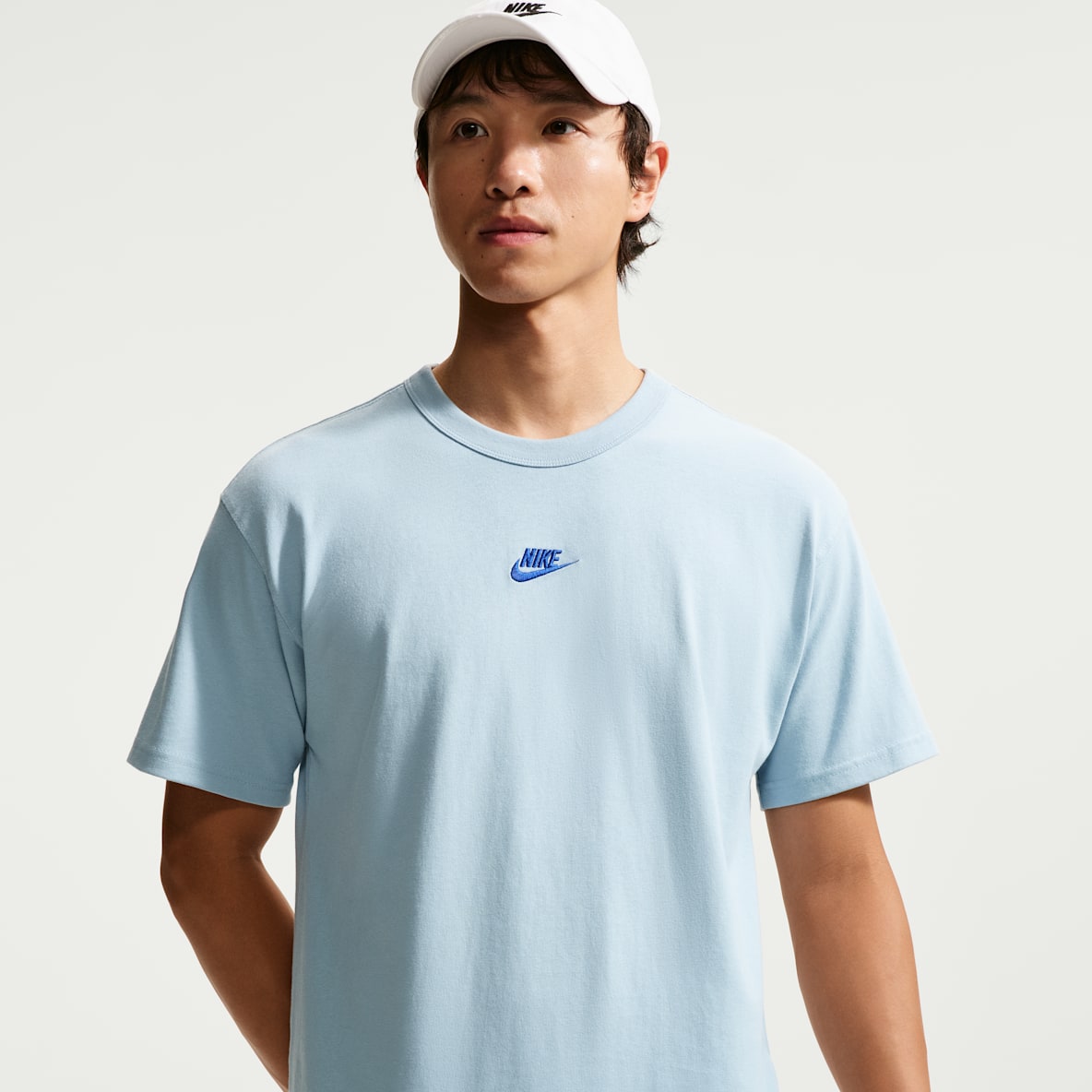 Nike Sportswear Premium Essentials เสื้อยืดผู้ชาย