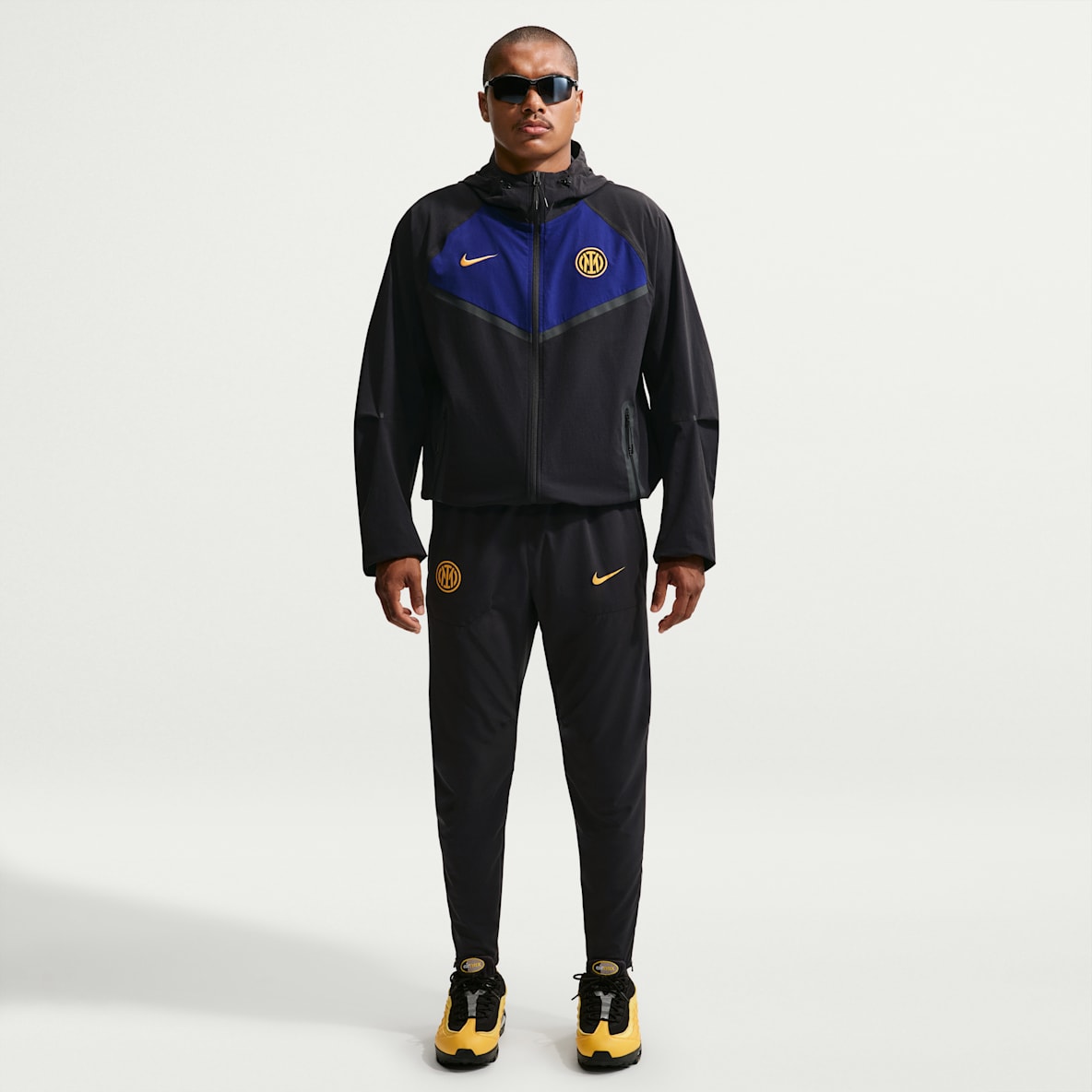 Inter Milan City Side Pantalon de foot Nike Sportswear pour homme