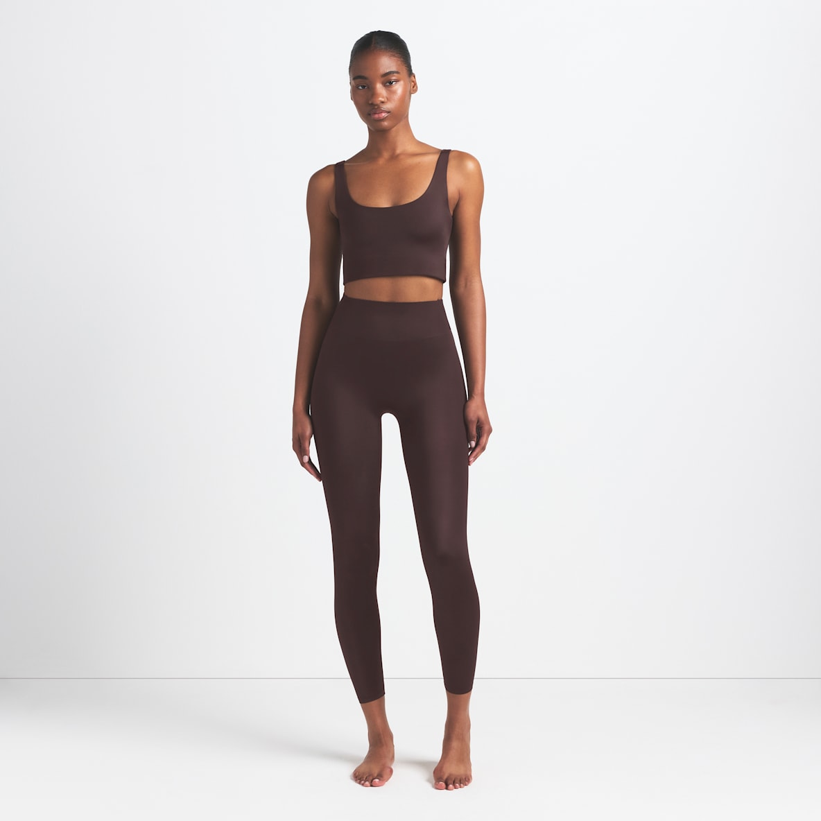 NikeSKIMS Satin Shine Legging taille haute 66 cm pour femme
