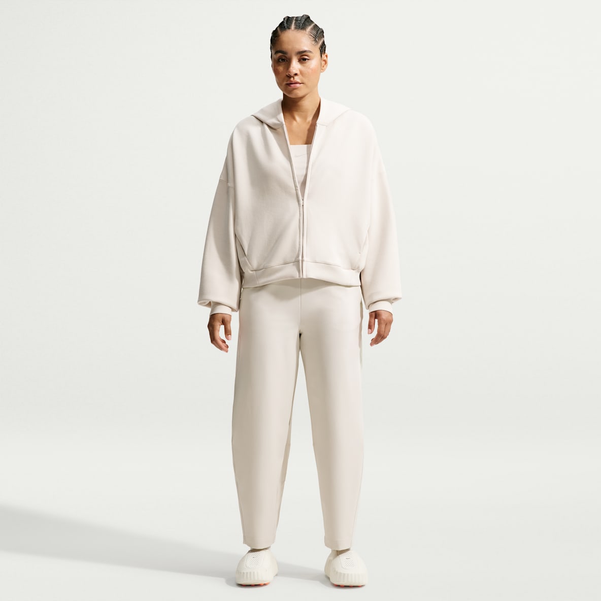 Nike 24.7 PerfectStretch Women's Dri-FIT High-Waisted Loose Barrel-Leg Pants