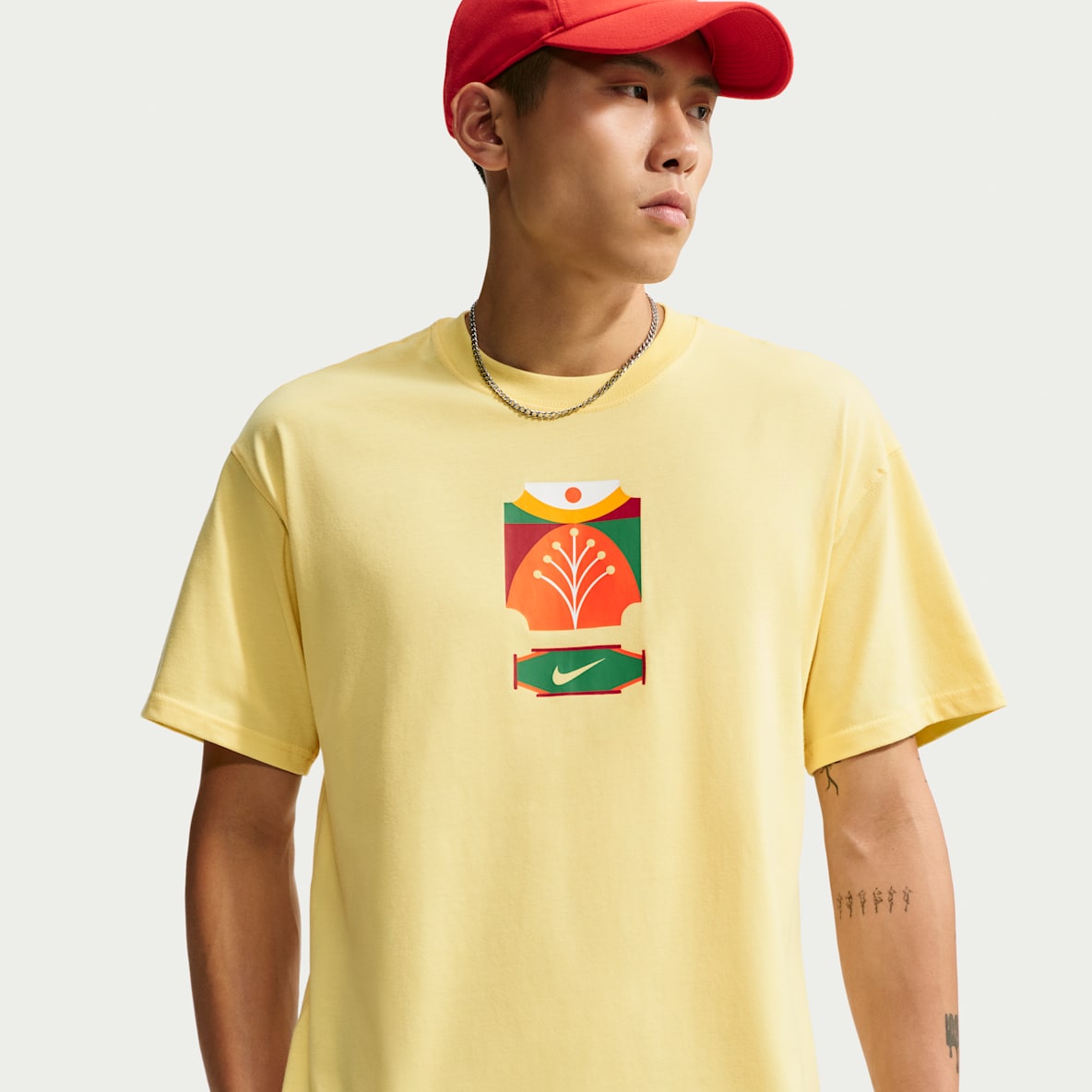 Nike Sportswear เสื้อยืด