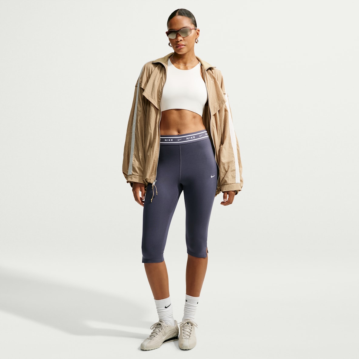 Nike Sportswear Chill Jersey Leggings capri aderenti a vita alta – Donna