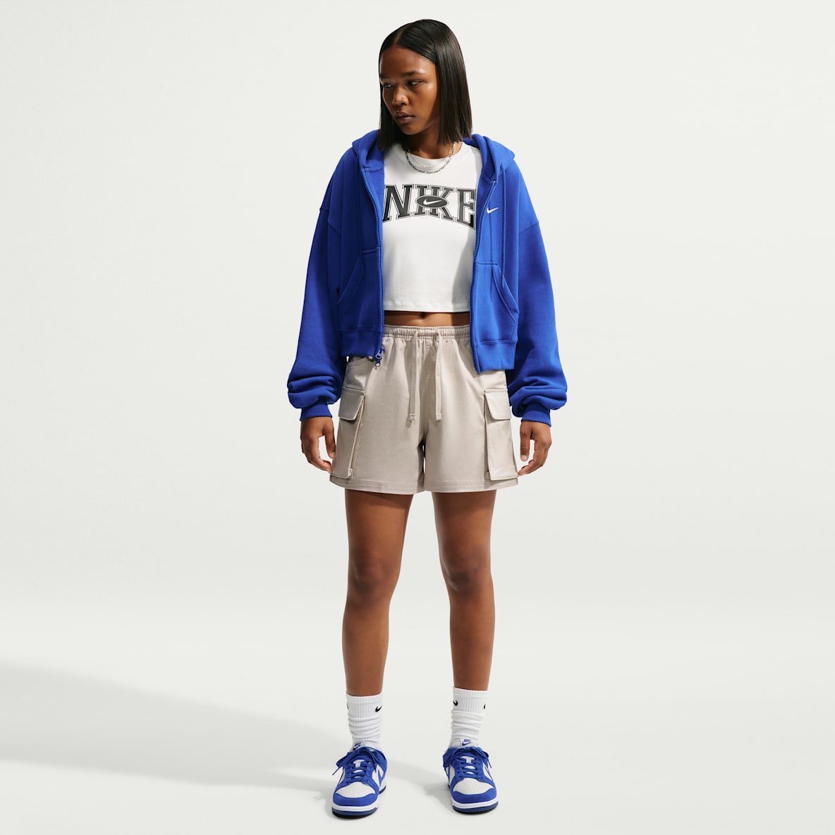 Nike Sportswear Women's Loose Mid-Rise Woven Cargo Shorts
