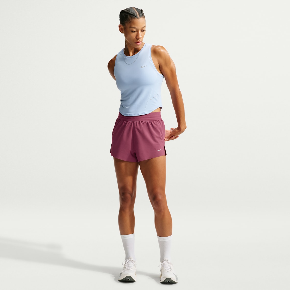 Nike Swift Shorts de correr Dri-FIT de tiro medio de 7 cm con forro de ropa interior para mujer