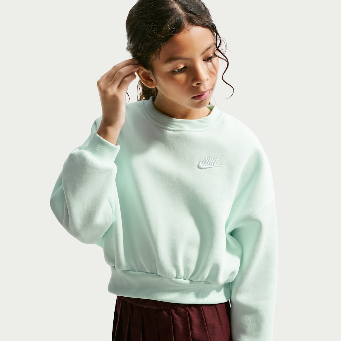 Nike Sportswear Club Fleece Girls' Boxy Crew-Neck Sweatshirt