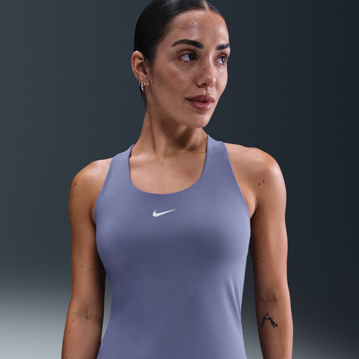 Nike Swoosh Women's Medium-Support Padded Sports Bra Tank