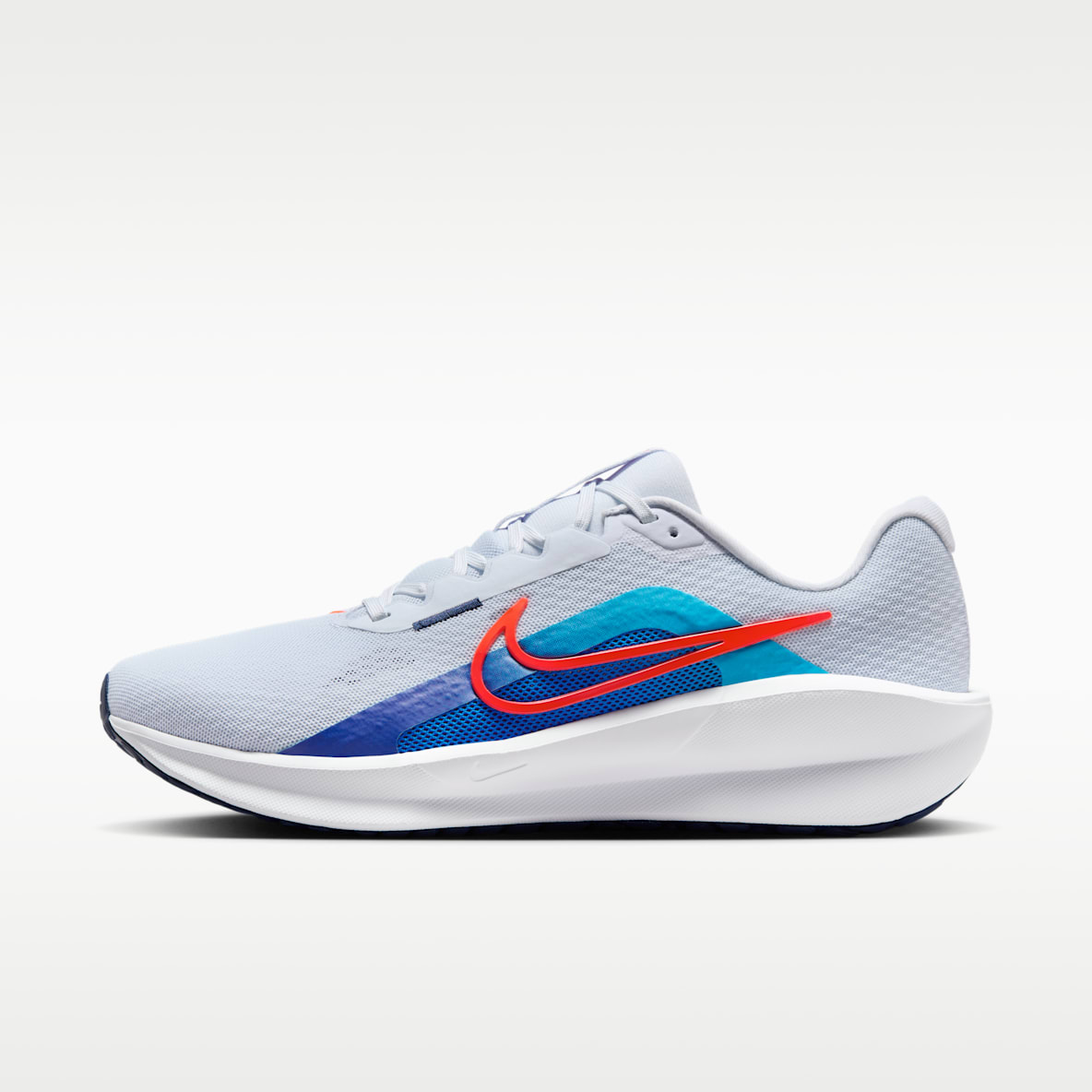 Nike Downshifter 13 Tenis de correr en pavimento para hombre