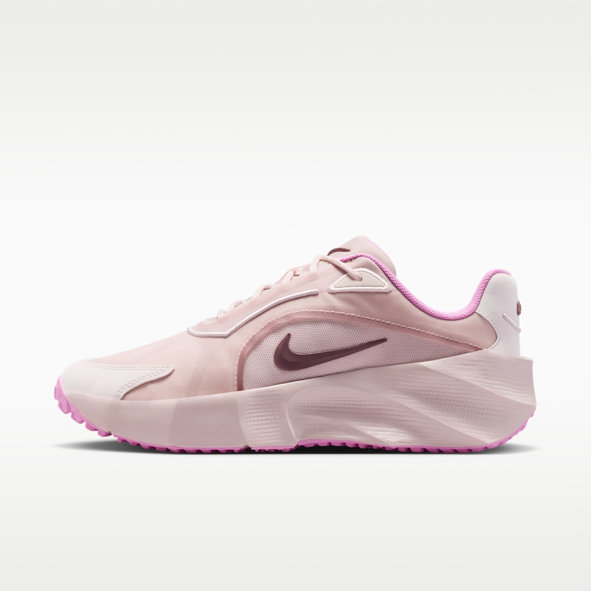 Nike Aura Edge Women's Shoes