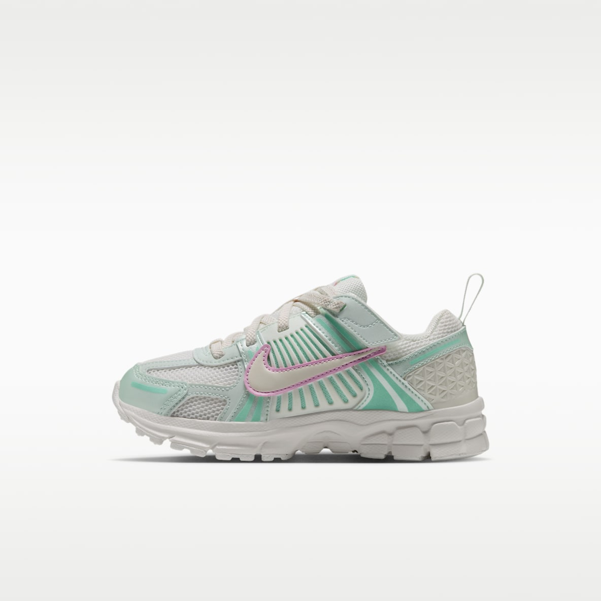 Nike Vomero 5 Little Kids' Shoes with Reflective Design Accents