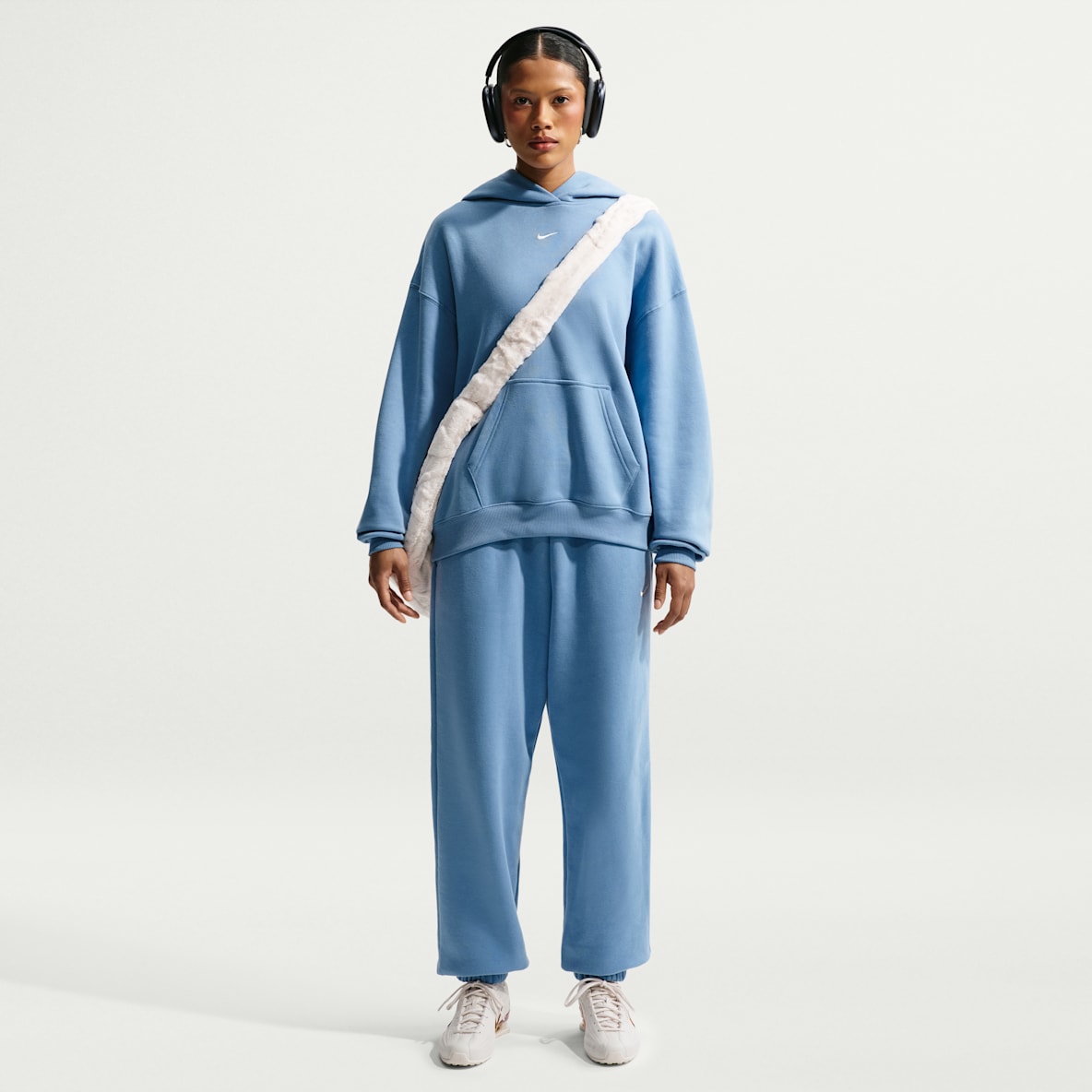 Nike Studio Fleece Medium Weight Oversize-byxor med hög midja och muddar för kvinnor