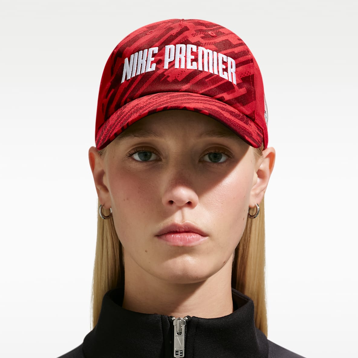 Nike Club Premier หมวกแก๊ปฟุตบอลไร้โครง