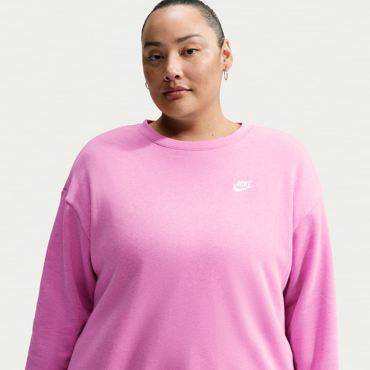 Nike Sportswear Club Fleece Women's Loose Crew-Neck Sweatshirt (Plus Size)