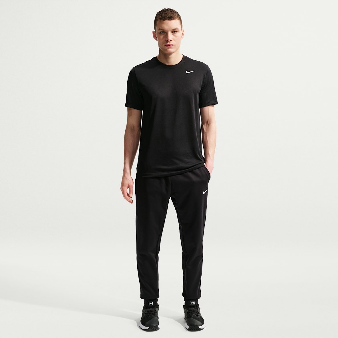 Nike Therma Men's Therma-FIT Tapered Fitness Trousers