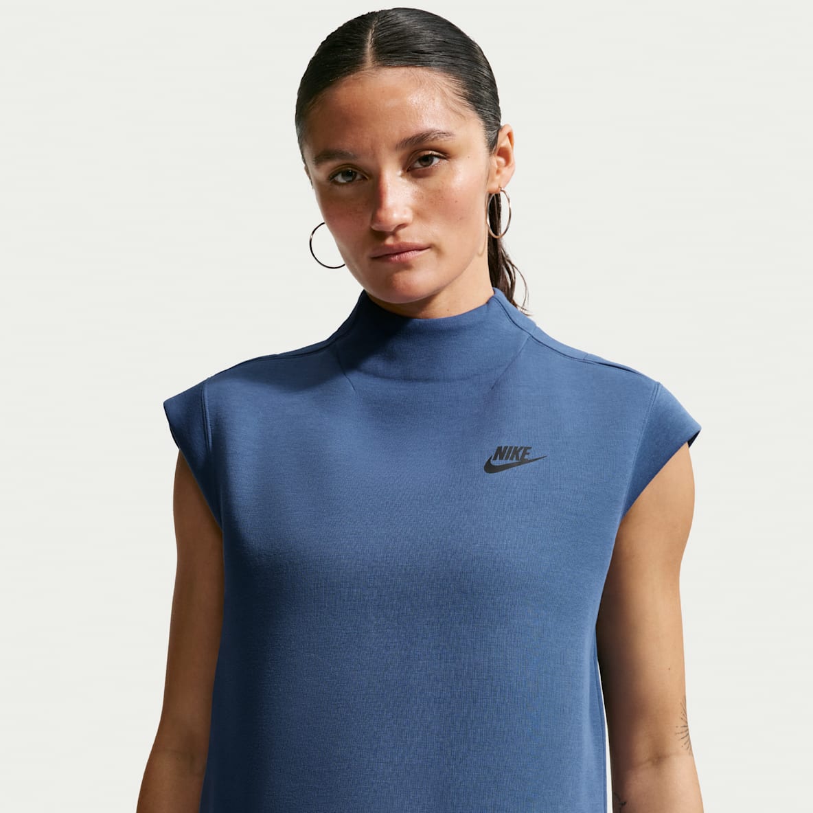Nike Sportswear Tech Fleece Top de manga corta para mujer