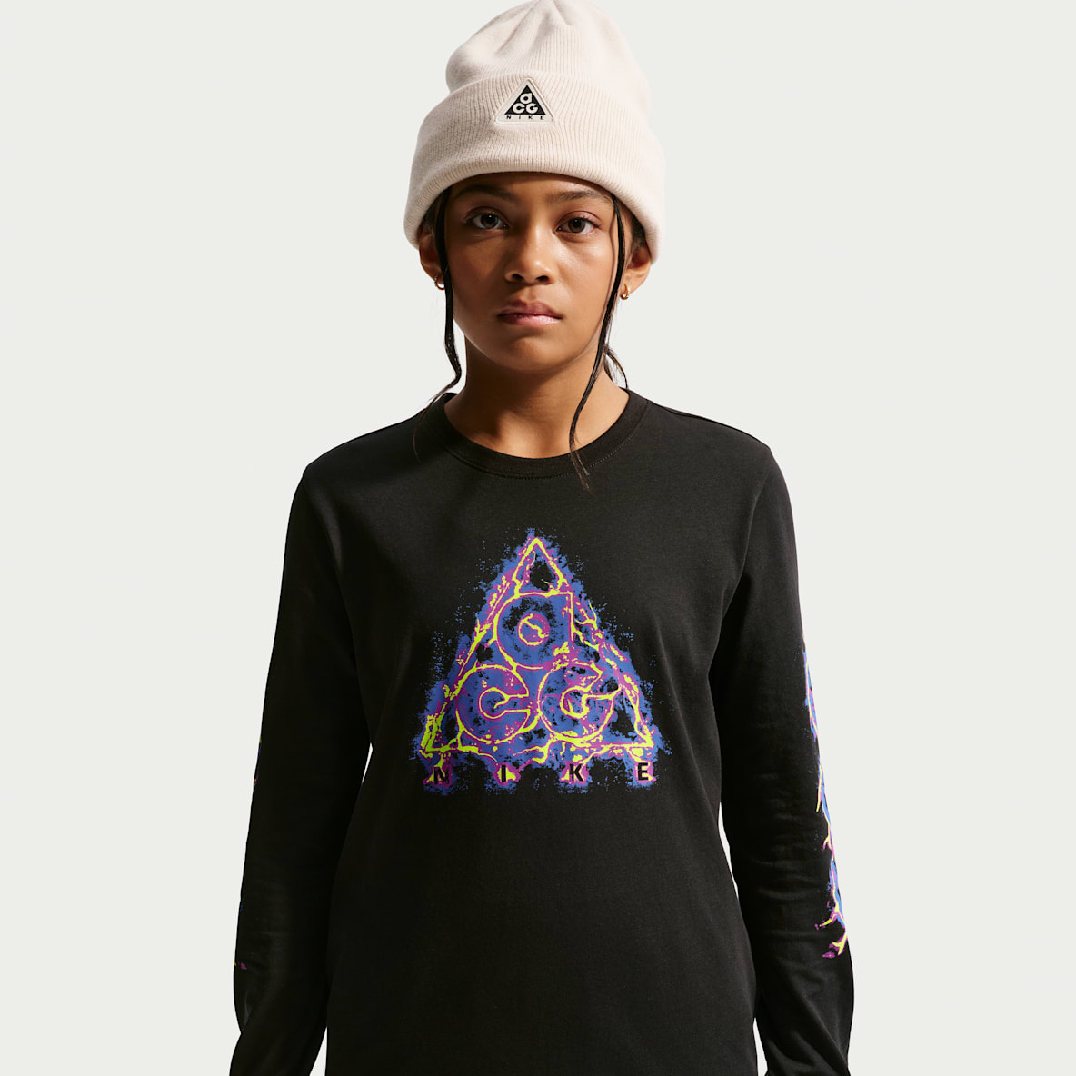 ACG Big Kids' Dri-FIT Long-Sleeve Lightening Logo T-Shirt