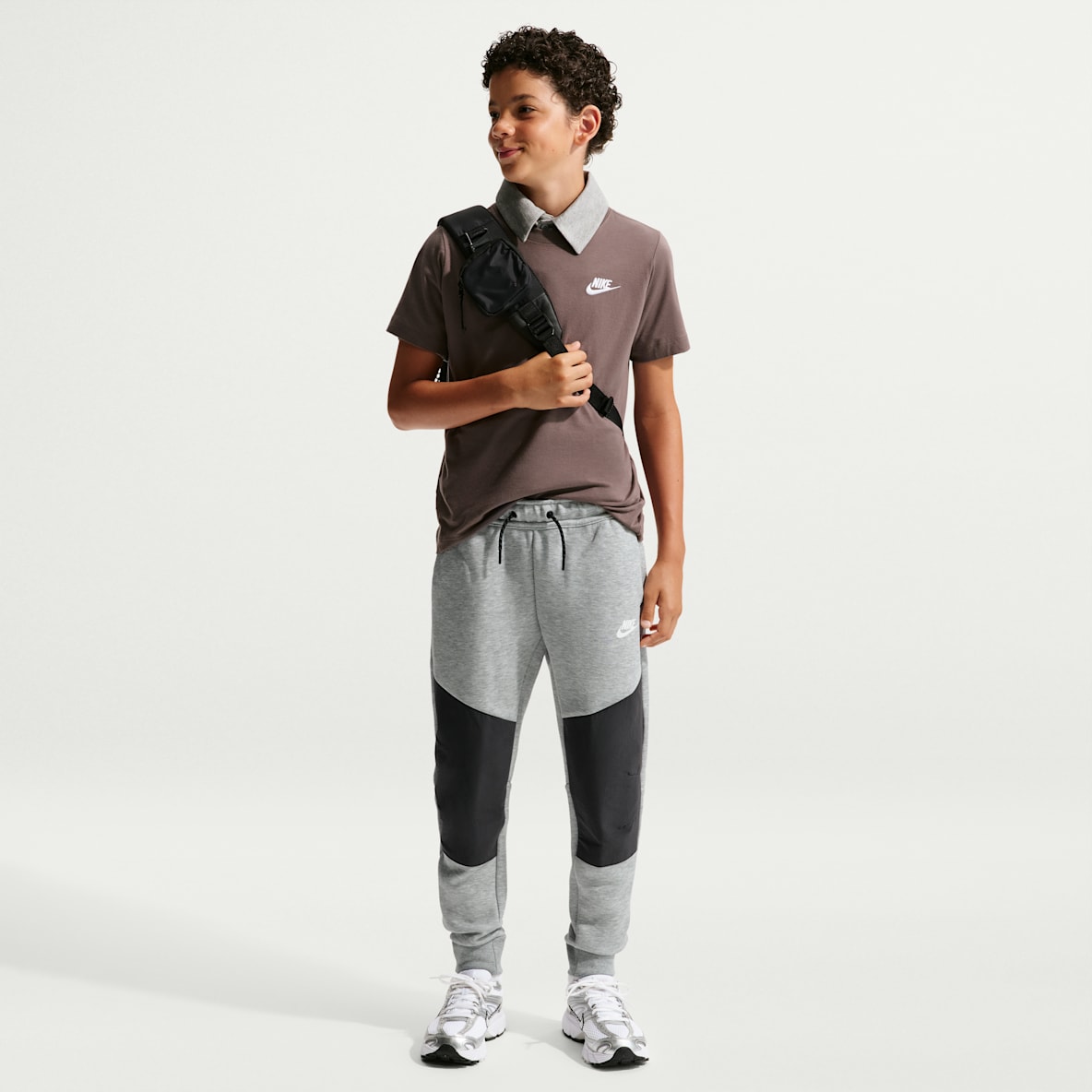 Nike Sportswear Tech Fleece Older Kids' Jogger