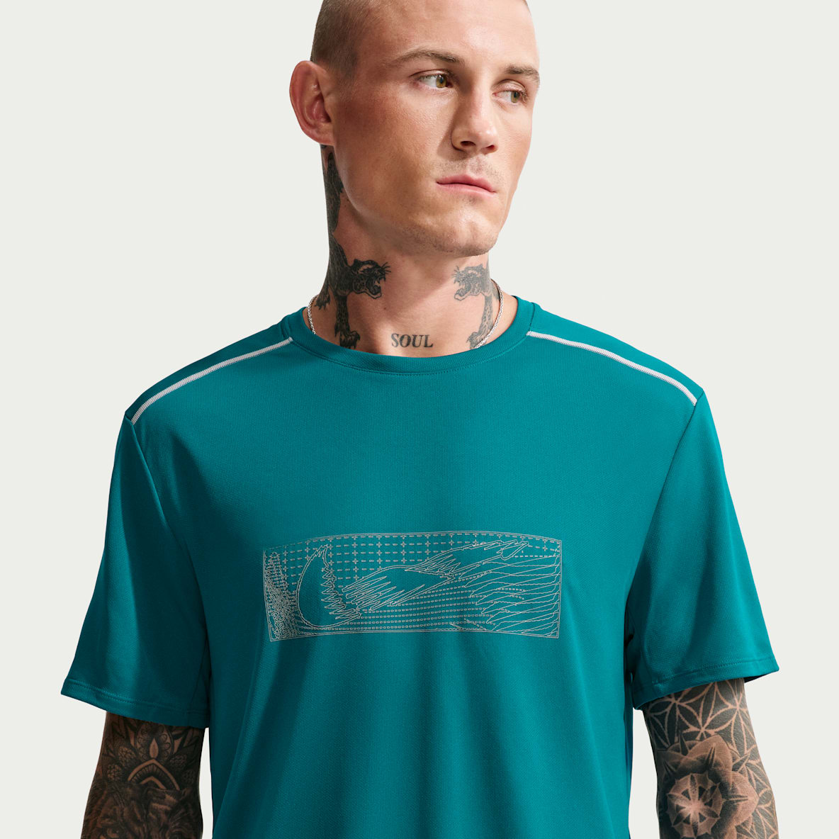 Nike Miler Vinteranpassad löpartröja Dri-FIT med UV-skydd för män