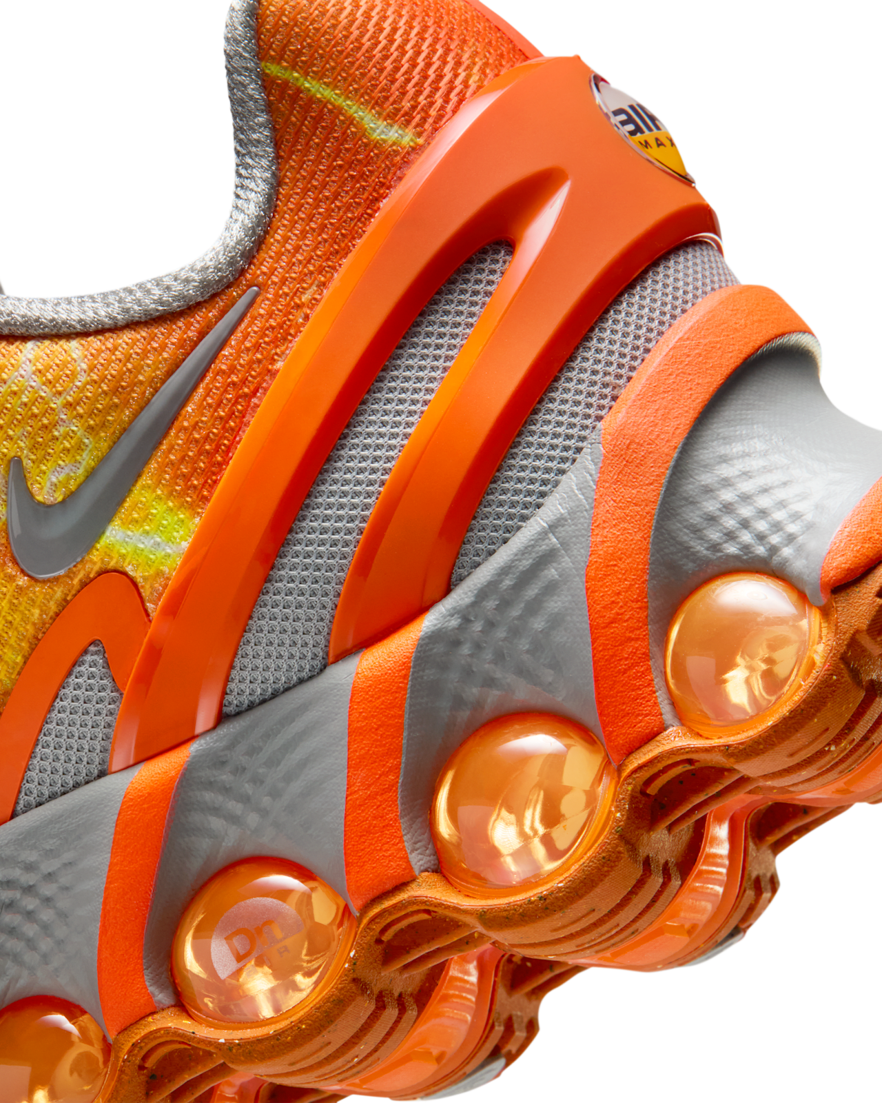 Air Max Dn8 x Palace „Safety Orange and Particle Grey” (IB4181-800) – megjelenési dátum