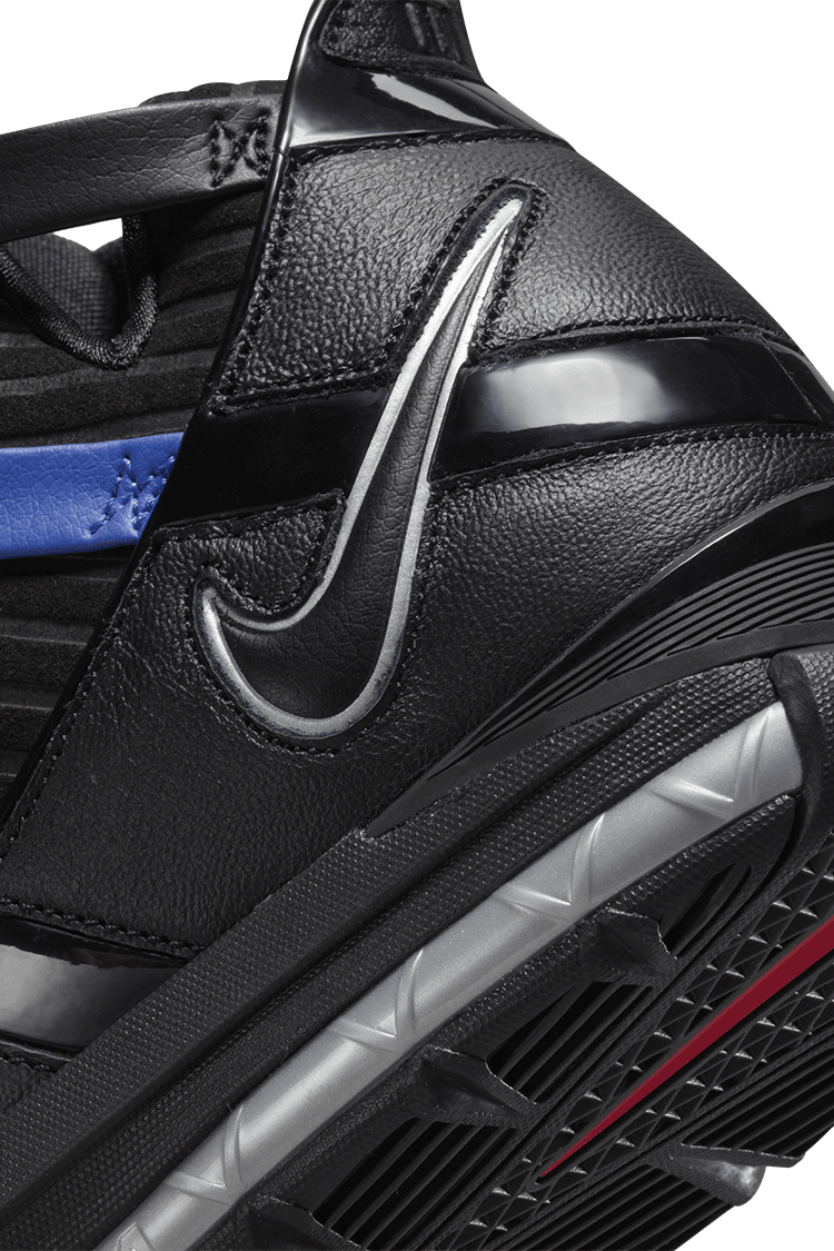 Zoom LeBron 3 Black and University Red DO9354 001 Release Date. Nike SNKRS