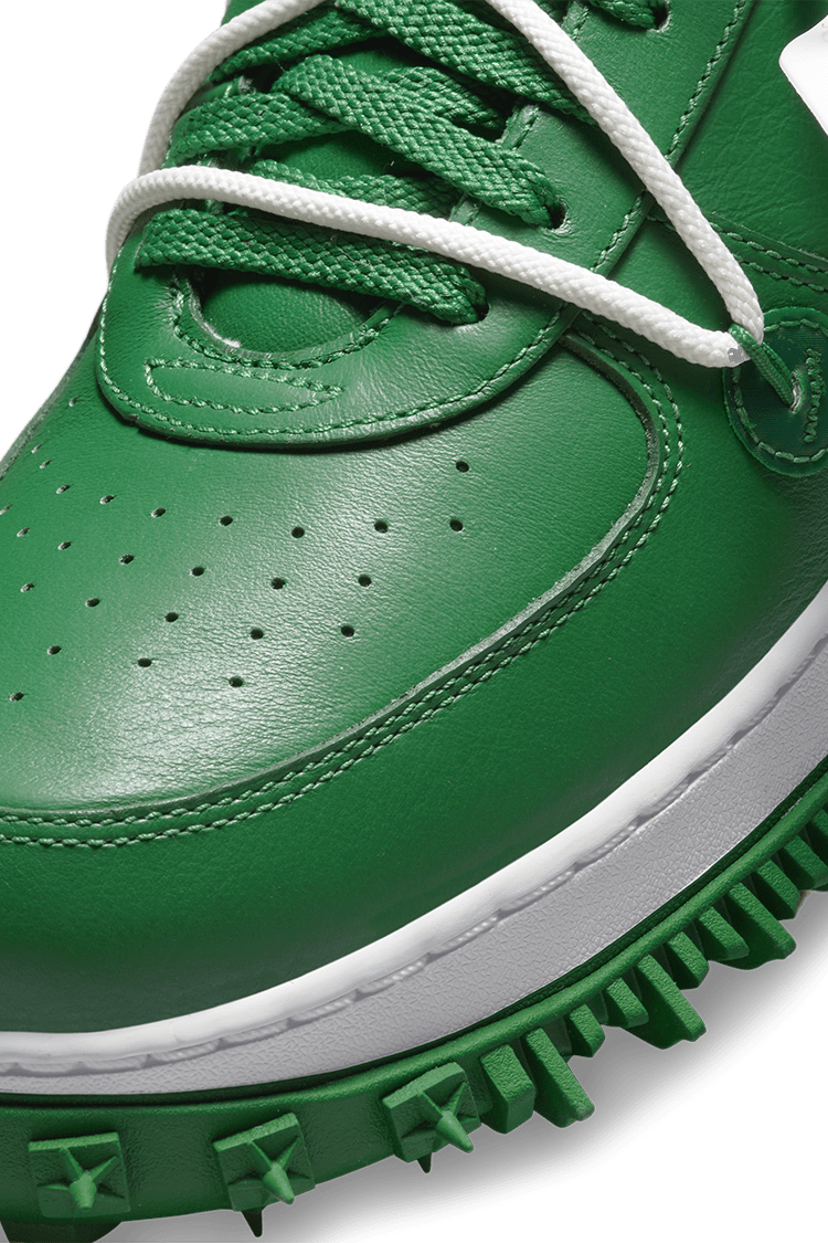 Fecha de lanzamiento del Air Force 1 Mid x Off-White™ "Pine Green" (DR0500-300)