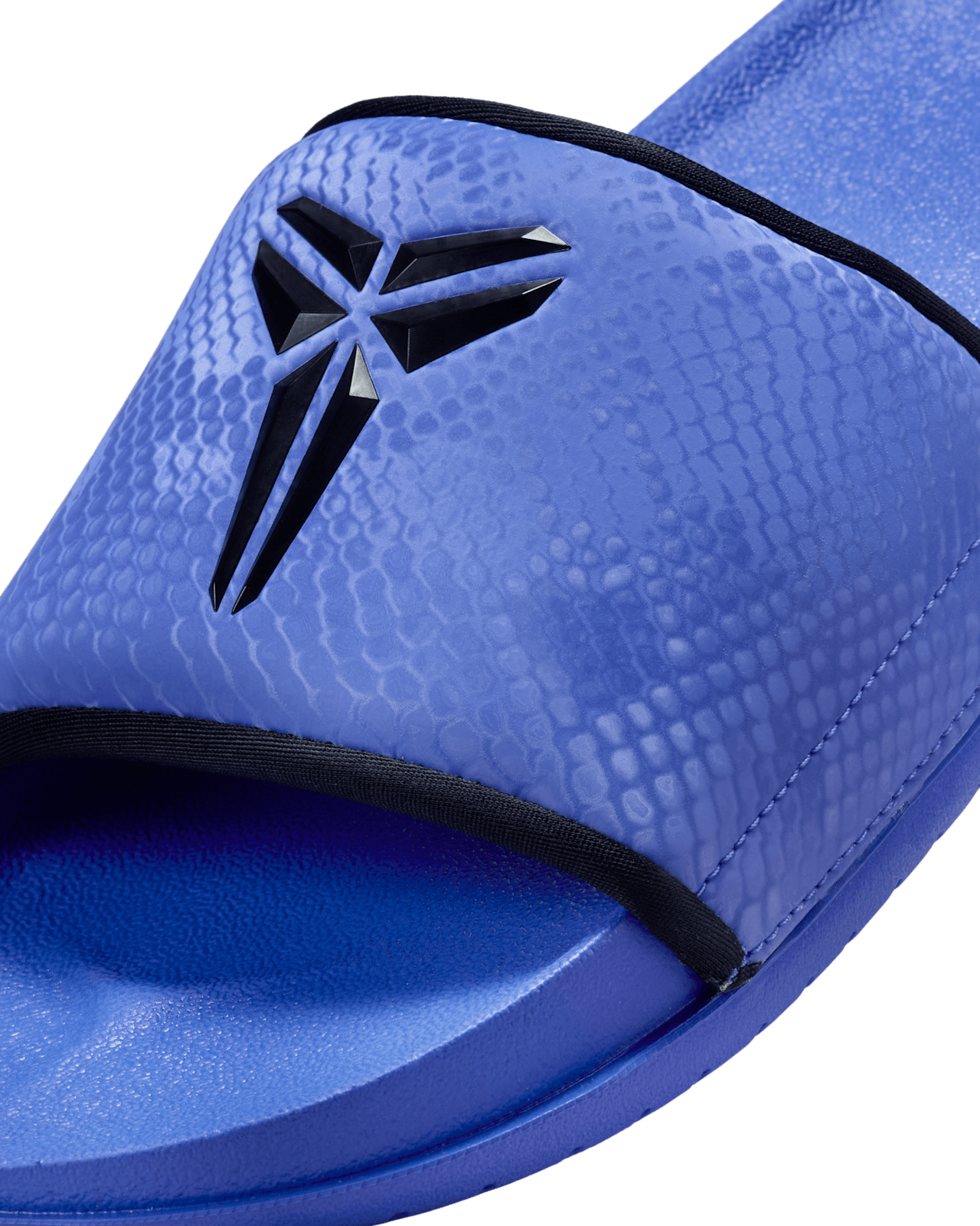 Fecha de lanzamiento de las chanclas Kobe Offcourt "Persian Violet" (IM1389-500)