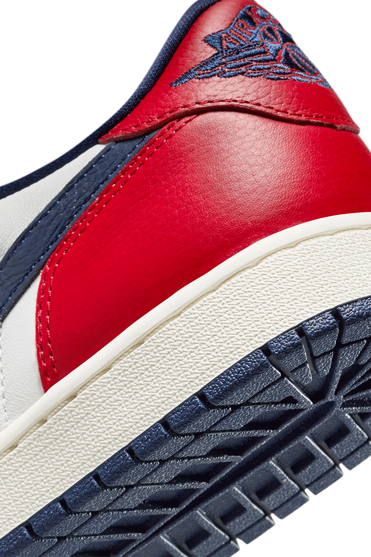 【NIKE公式】エア ジョーダン 1 LOW OG 'Gym Red and Midnight Navy' (HQ2993-100 / AJ 1 RETRO LOW OG V2)