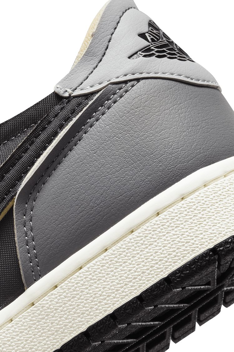 Air Jordan 1 低筒鞋 'Black and Smoke Grey' (DV0982-006) 發售日期