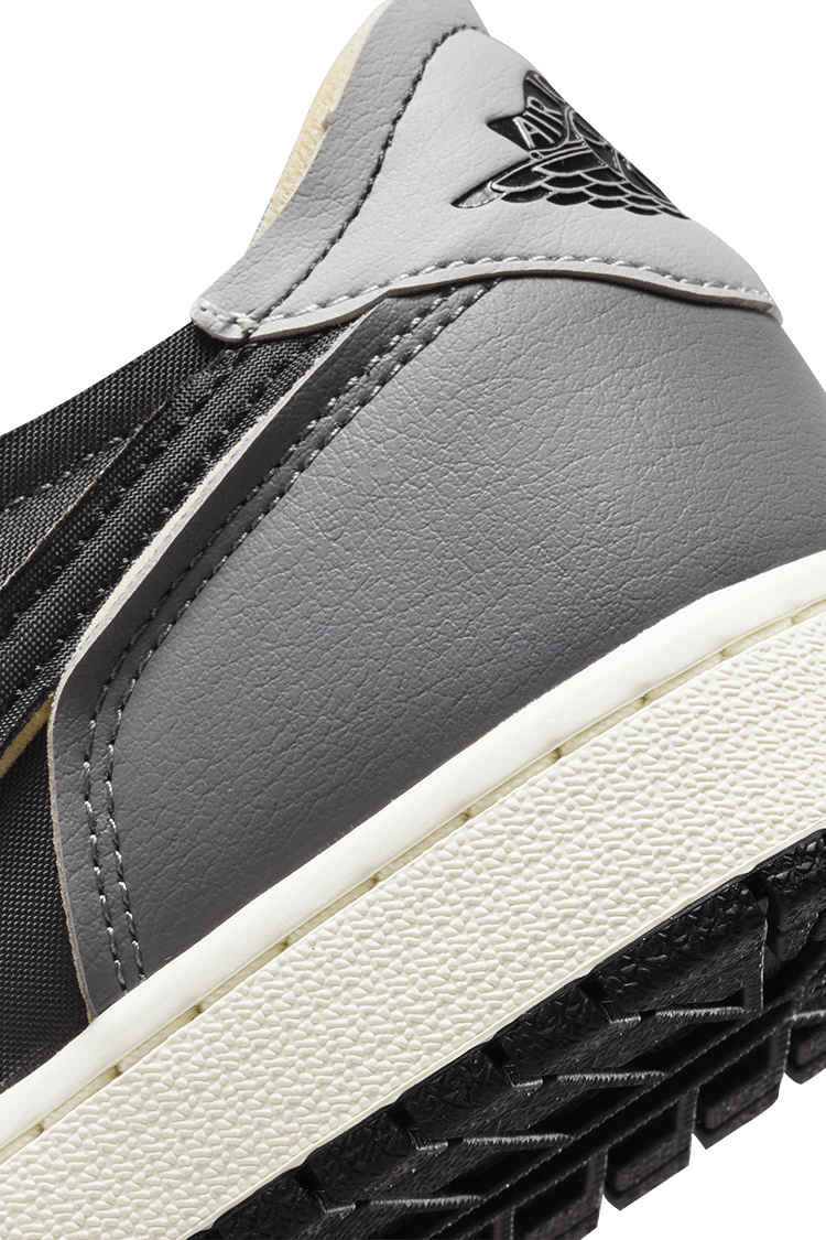 Fecha de lanzamiento del Air Jordan 1 Low "Black and Smoke Grey" (DV0982-006)