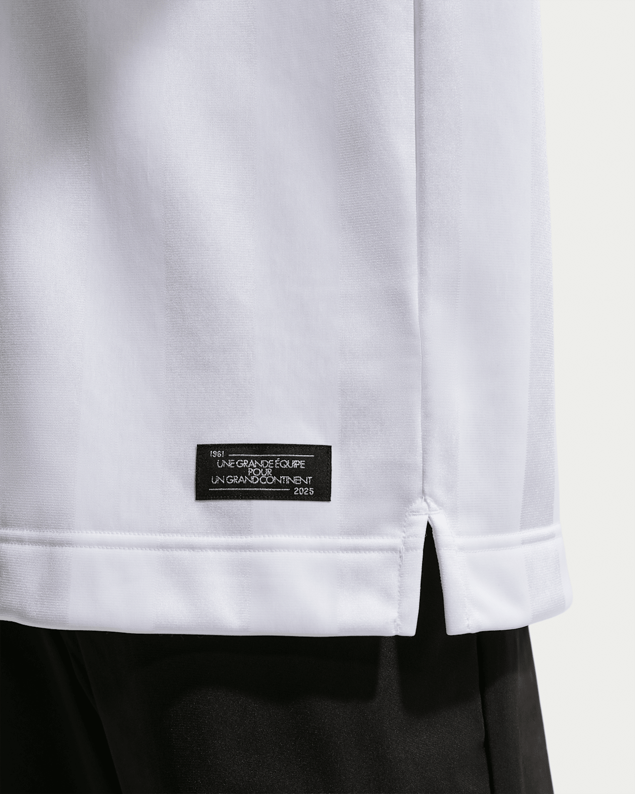 Nike x Air Afrique herenshirt (IM4971-100) – releasedatum