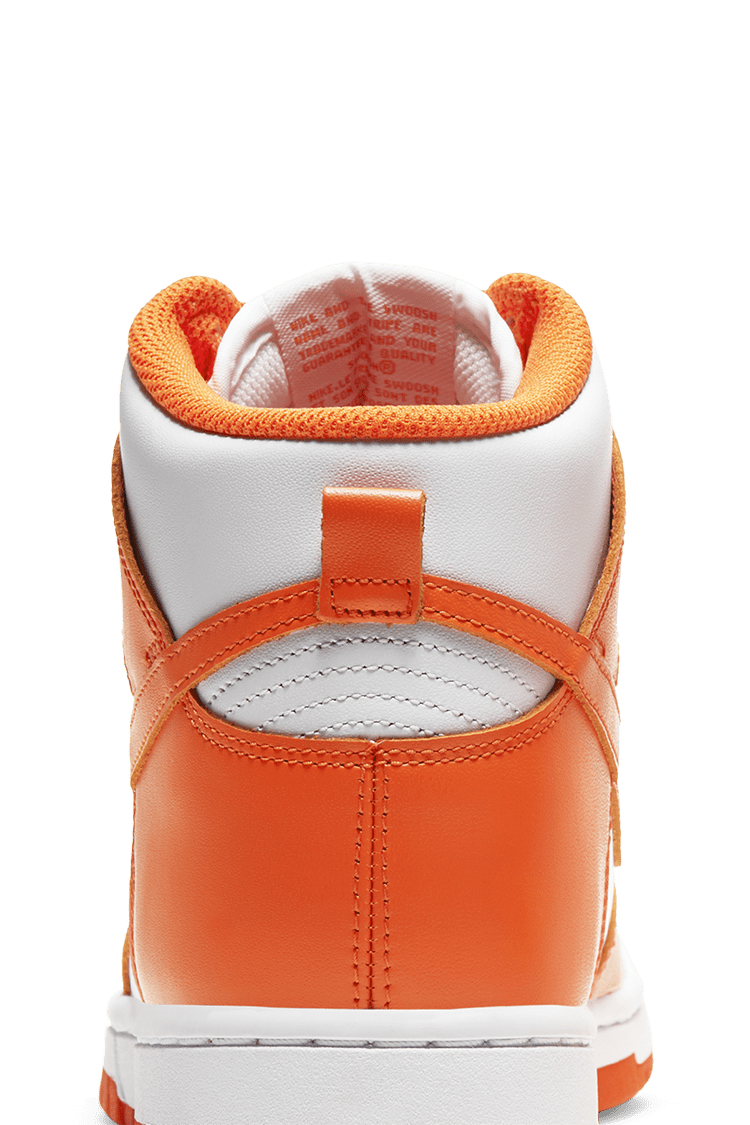 Fecha de lanzamiento del Dunk High Orange Blaze para mujer. Nike SNKRS