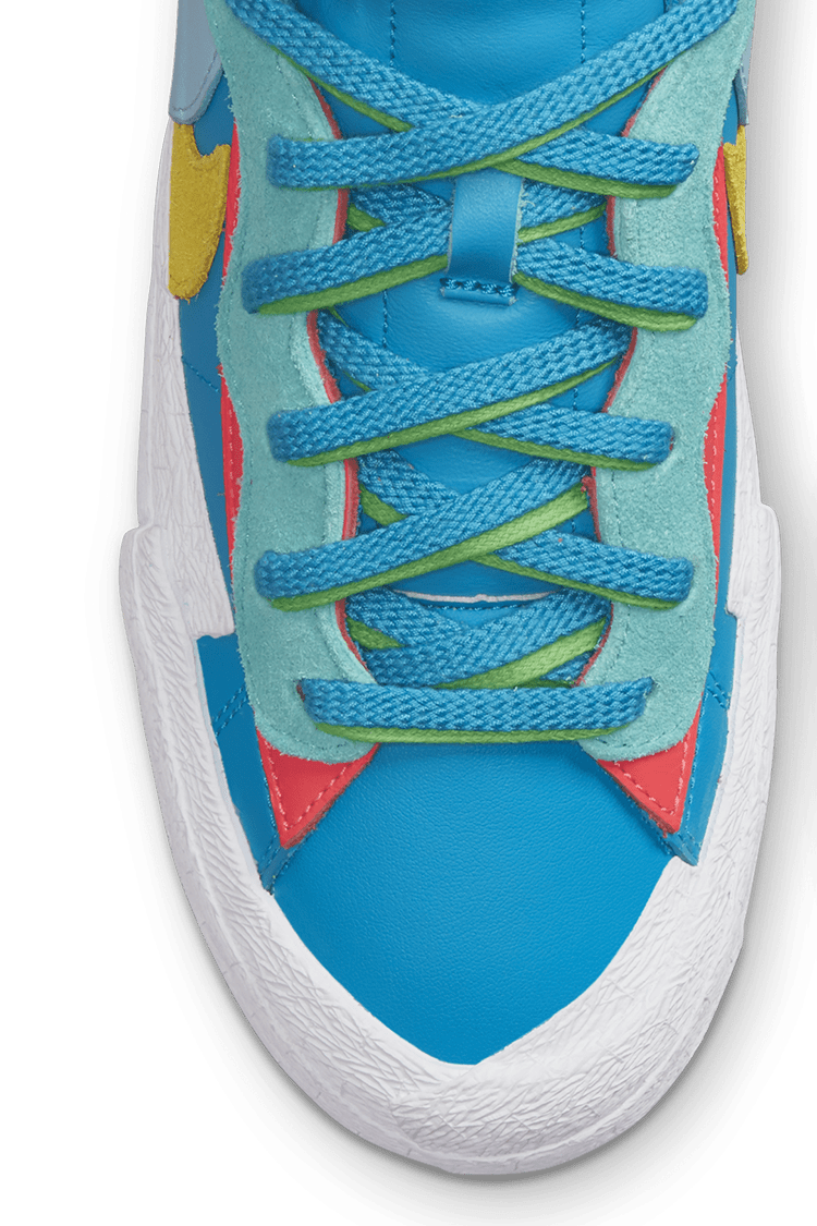 วันเปิดตัว sacai x KAWS Blazer Low “Neptune Blue” (DM7901-400)