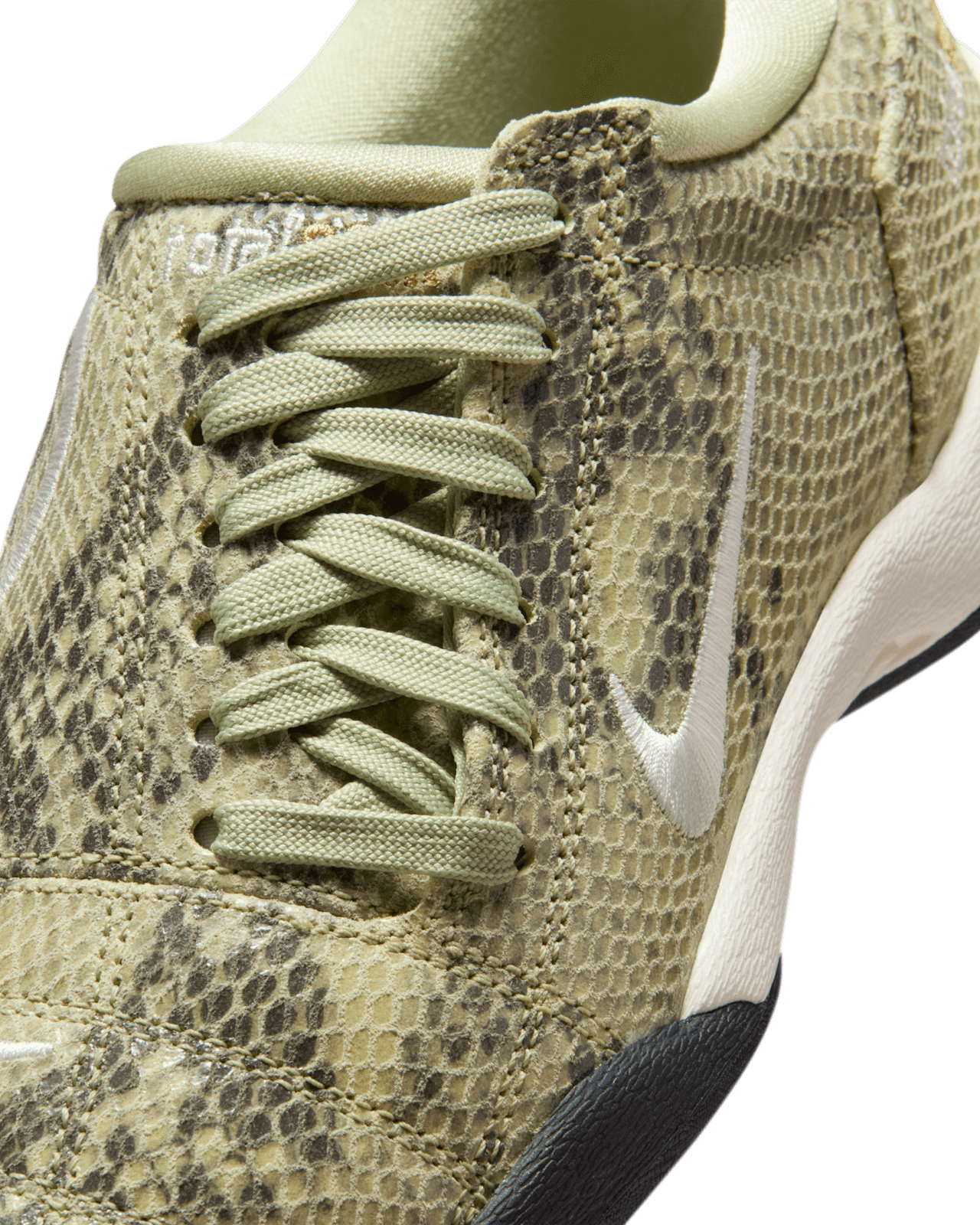 Women's Total90 'Olive Aura and Pale Ivory' (IB4204-301) Release Date