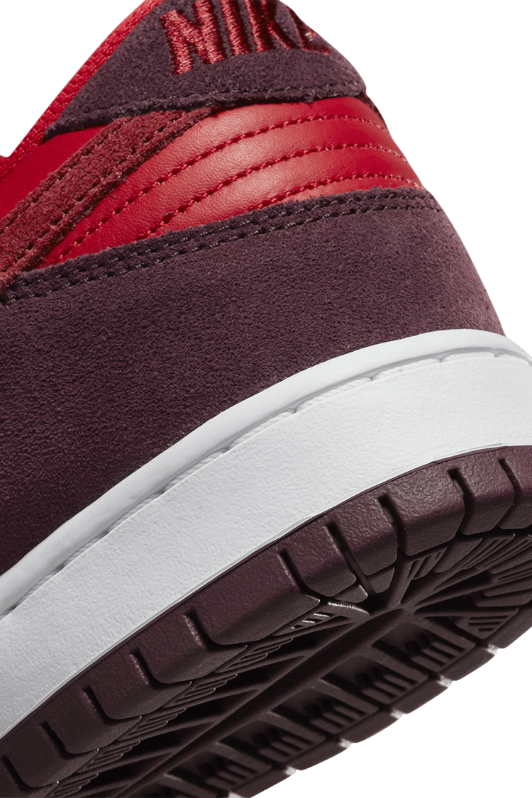 Lanceringsdato for SB Dunk Low "Cherry" (DM0807-600)