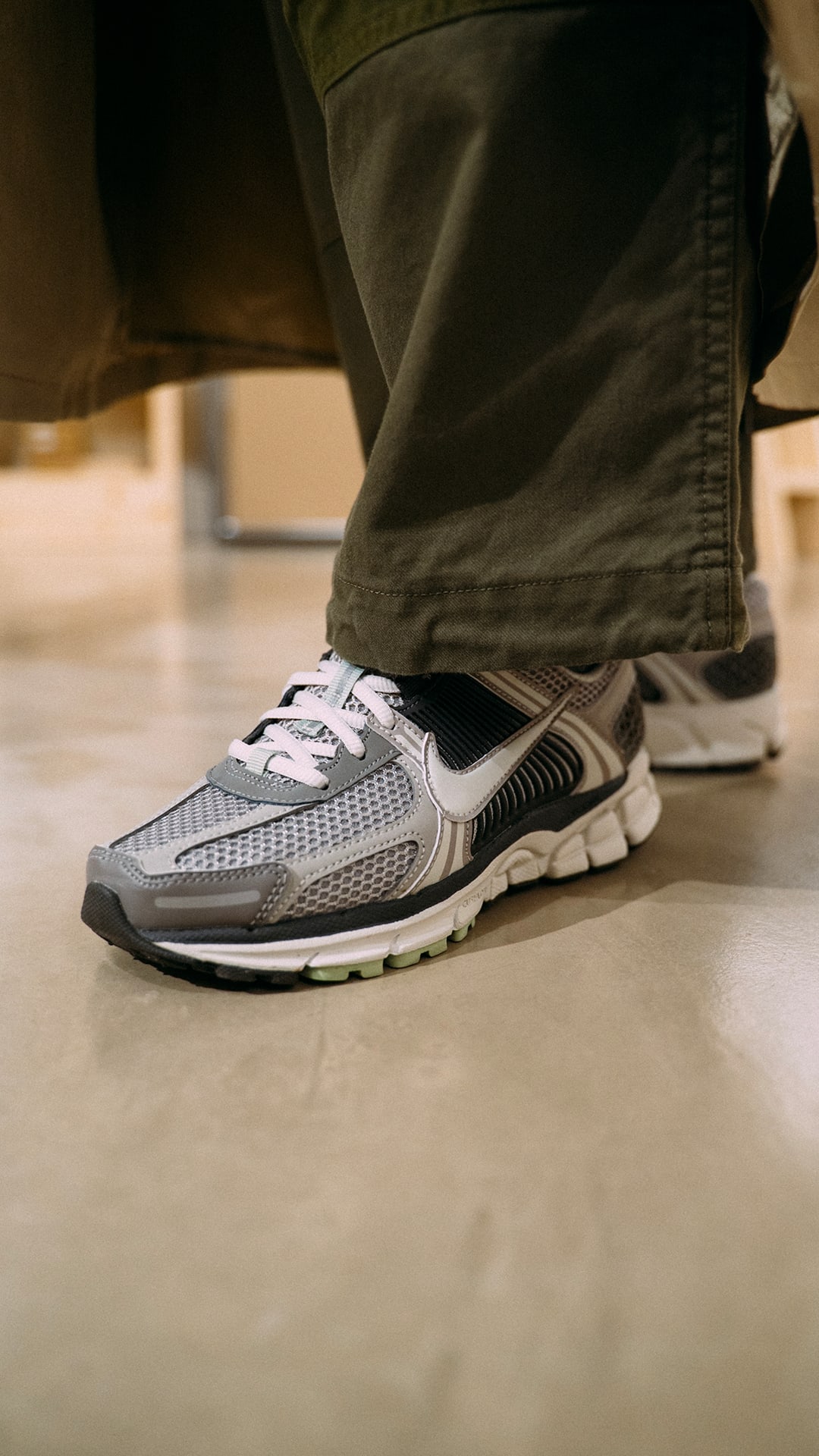 Estilo SNKRS: Vomero 5