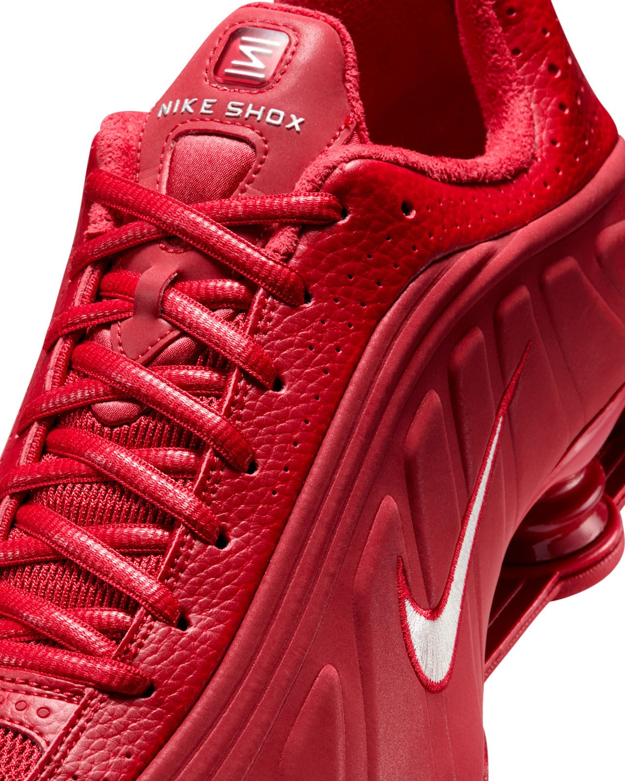 วันเปิดตัว Shox R4 "Gym Red and Metallic Silver" (IQ0608-687)