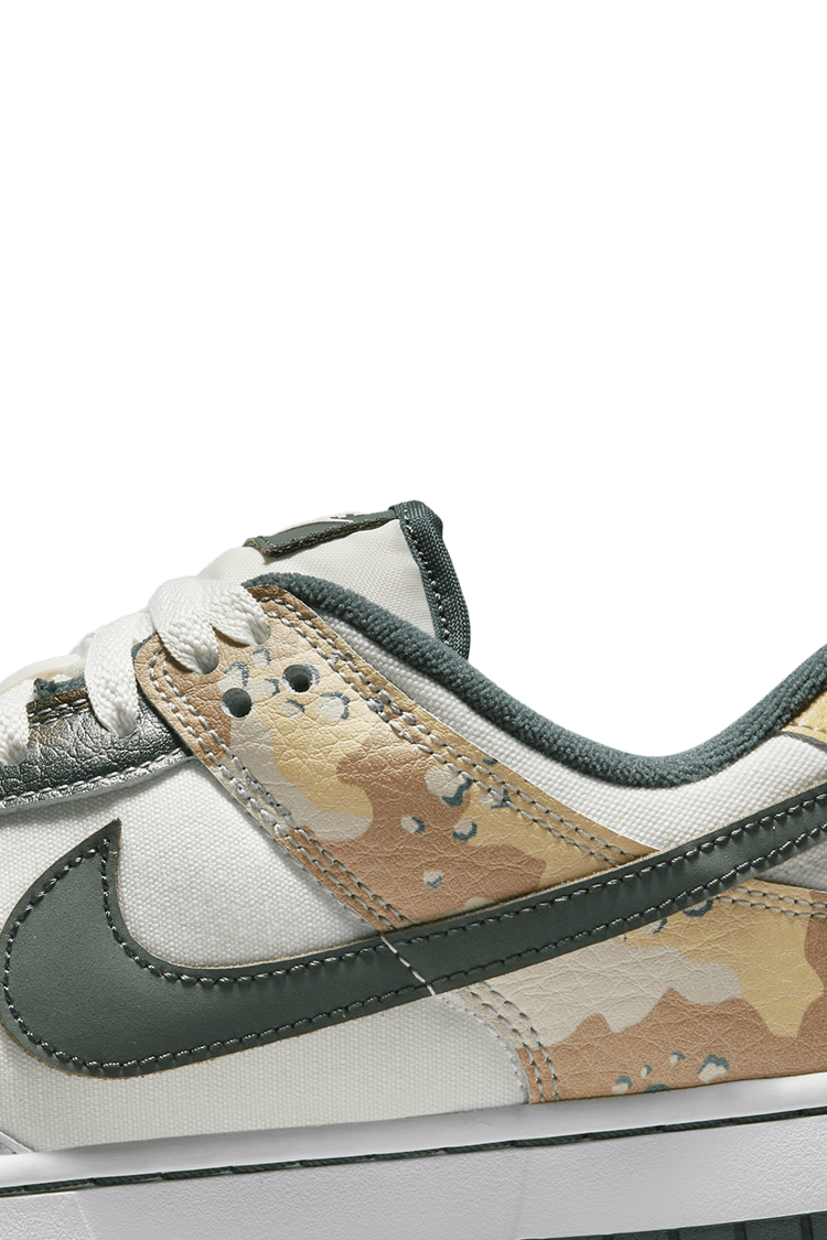 【NIKE公式】ダンク LOW 'Sail Multi-Camo' (DH0957-100 / NIKE DUNK LOW SE)