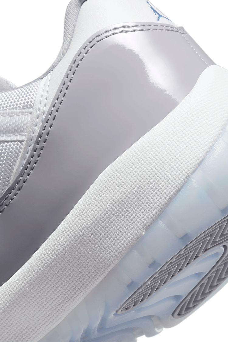 Air Jordan 11 Low „Cement Grey” (AV2187-140) – megjelenési dátum