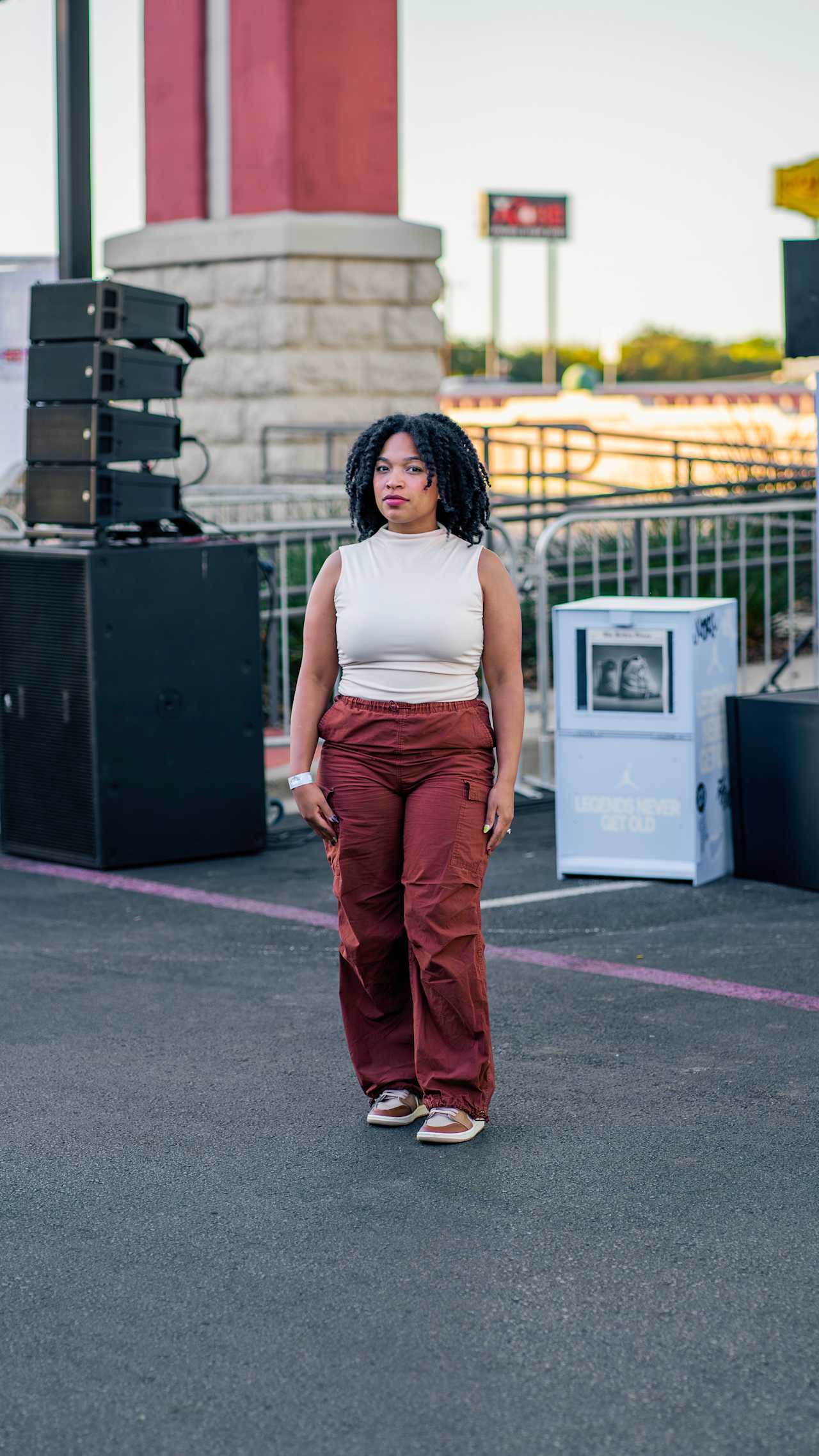 Street SNKRS: fiesta de lanzamiento de los AJ11 "Legend Blue" 