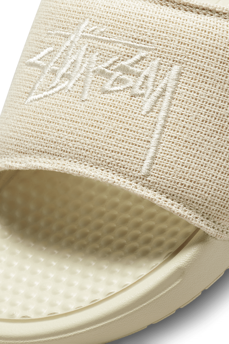 วันเปิดตัว Nike x Stüssy Benassi "Fossil" (DH1584-200)