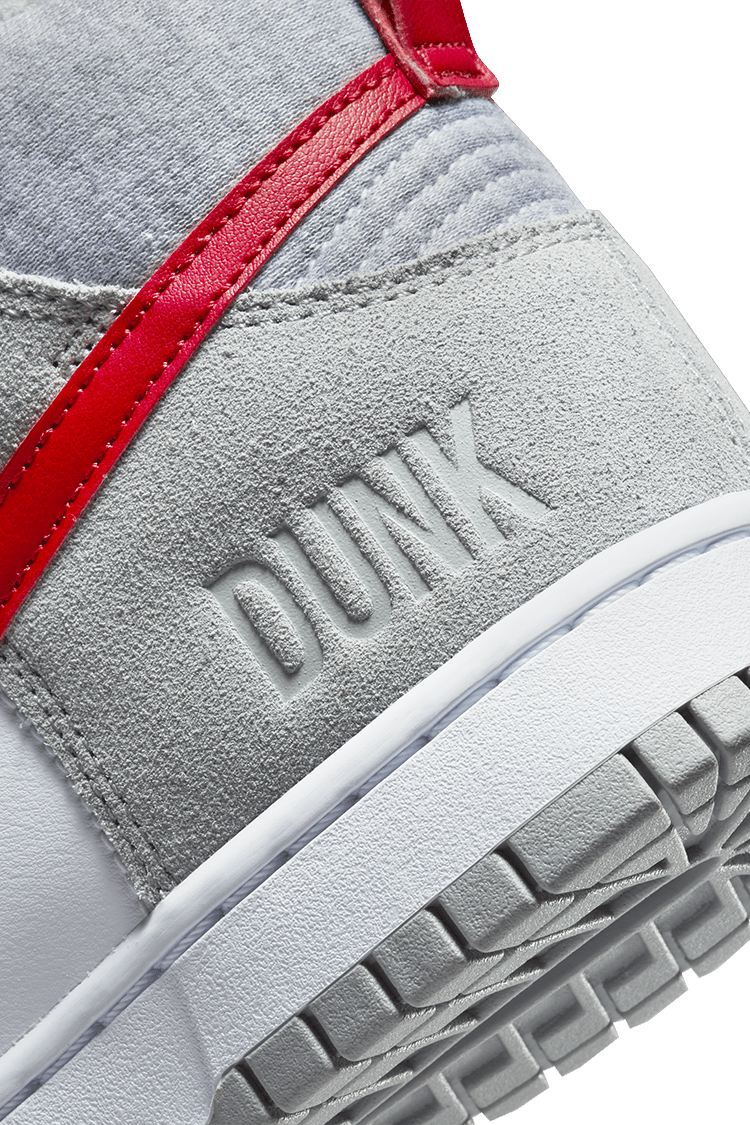 วันเปิดตัว Dunk High “Light Smoke Grey and Gym Red” (DJ6152-001)