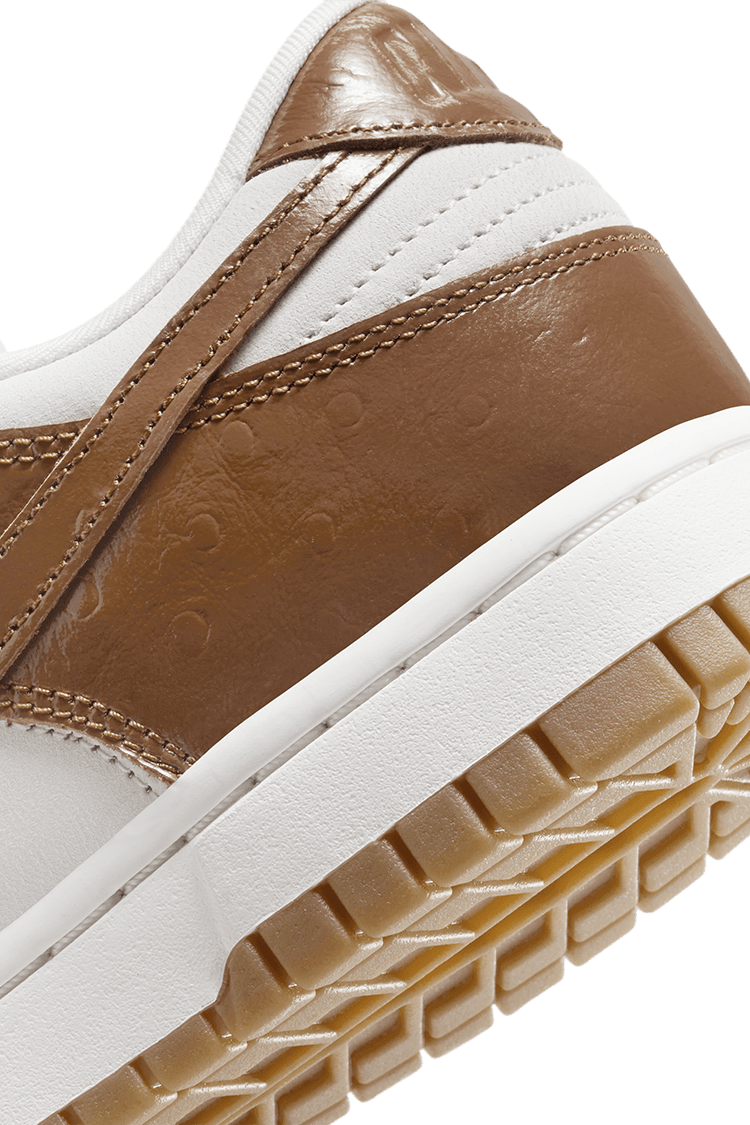 Women's Dunk Low 'Ale Brown' (FJ2260-001) release date. Nike SNKRS