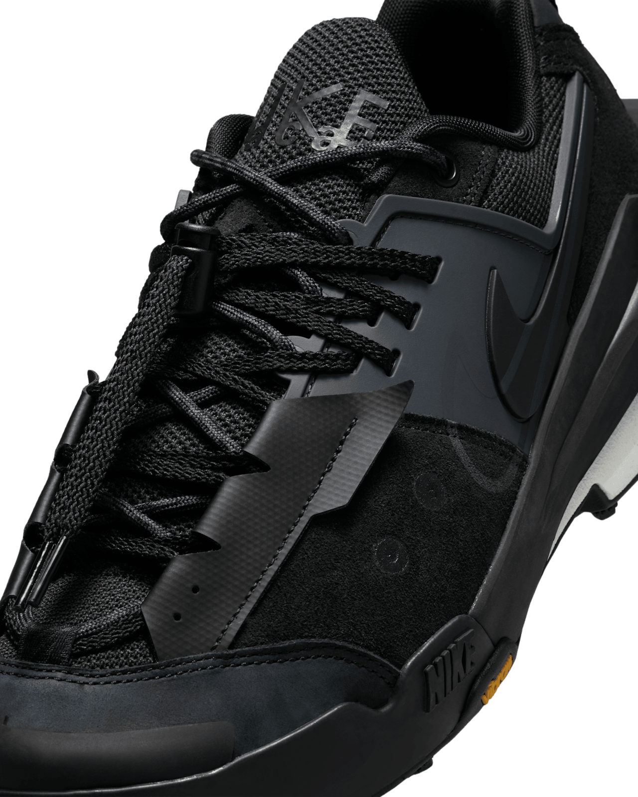 Zegamadome x sacai 'Black' (HQ8618-001) Release Date