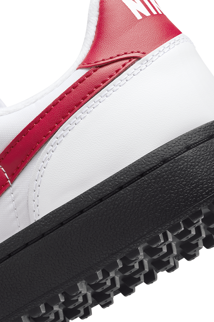 วันเปิดตัว Field General '82 "White and Varsity Red" (FQ8762-100)
